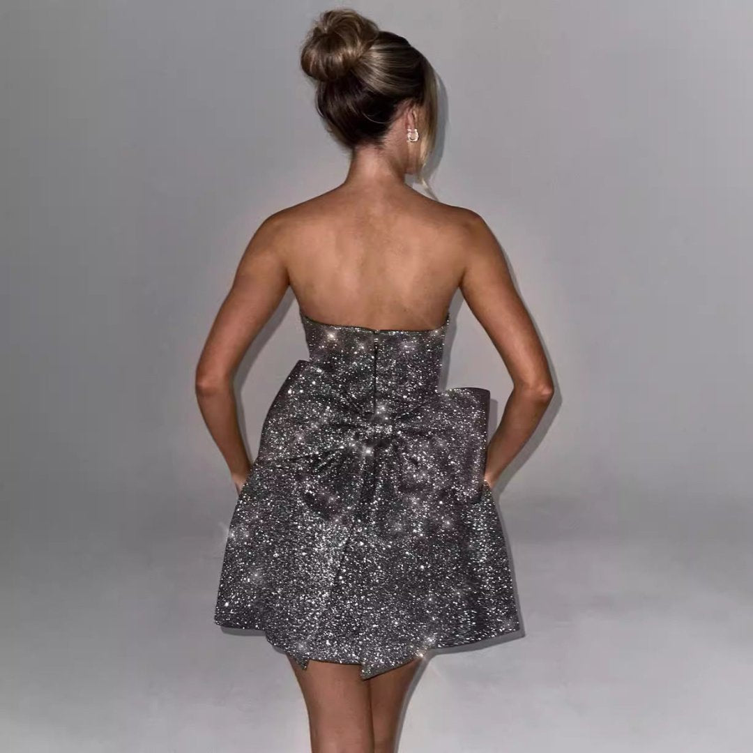 Elvie™ | Vestit de còctel amb lluentons estilitzat