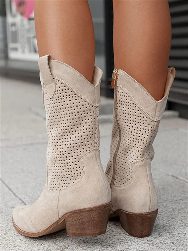Ellie Botins Western