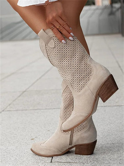 Ellie Botins Western