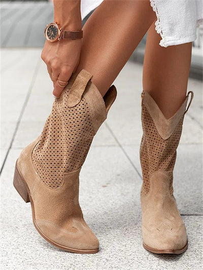 Ellie Botins Western