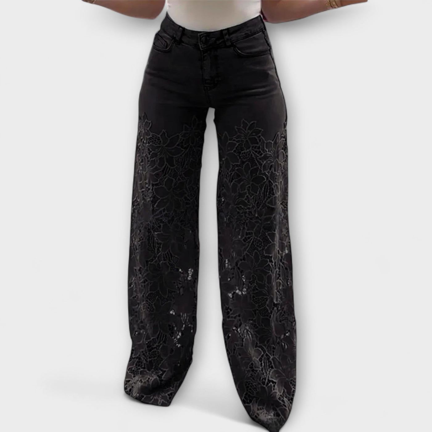 Jeans de patchwork amb rendes a la moda